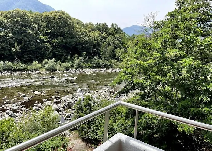 Immersi Nella Natura Con Accesso Al Fiume Maggia Locarno